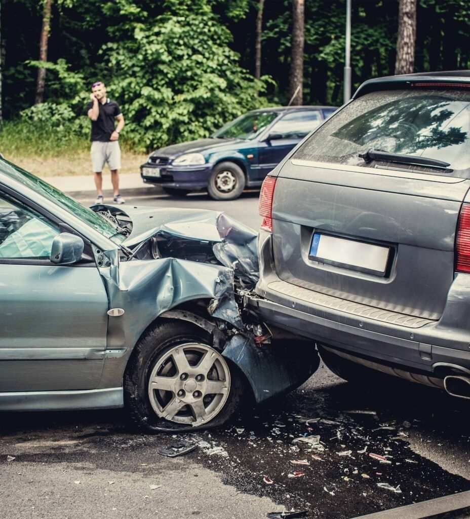 Damaged cars after a crash representing pip and bodily injury florida claims
